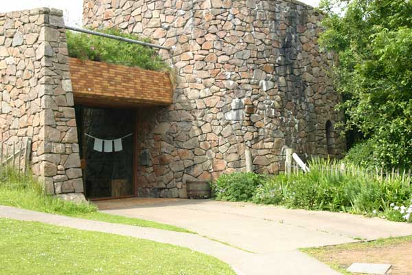 Click to stop on this photo